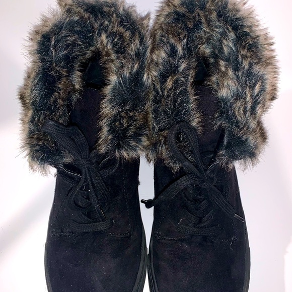 ESPRIT ankle boots with fur ‘collar’, women’s 8.5! - Picture 1 of 5